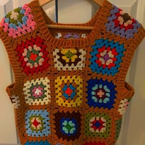 100% alpaca knitted vest